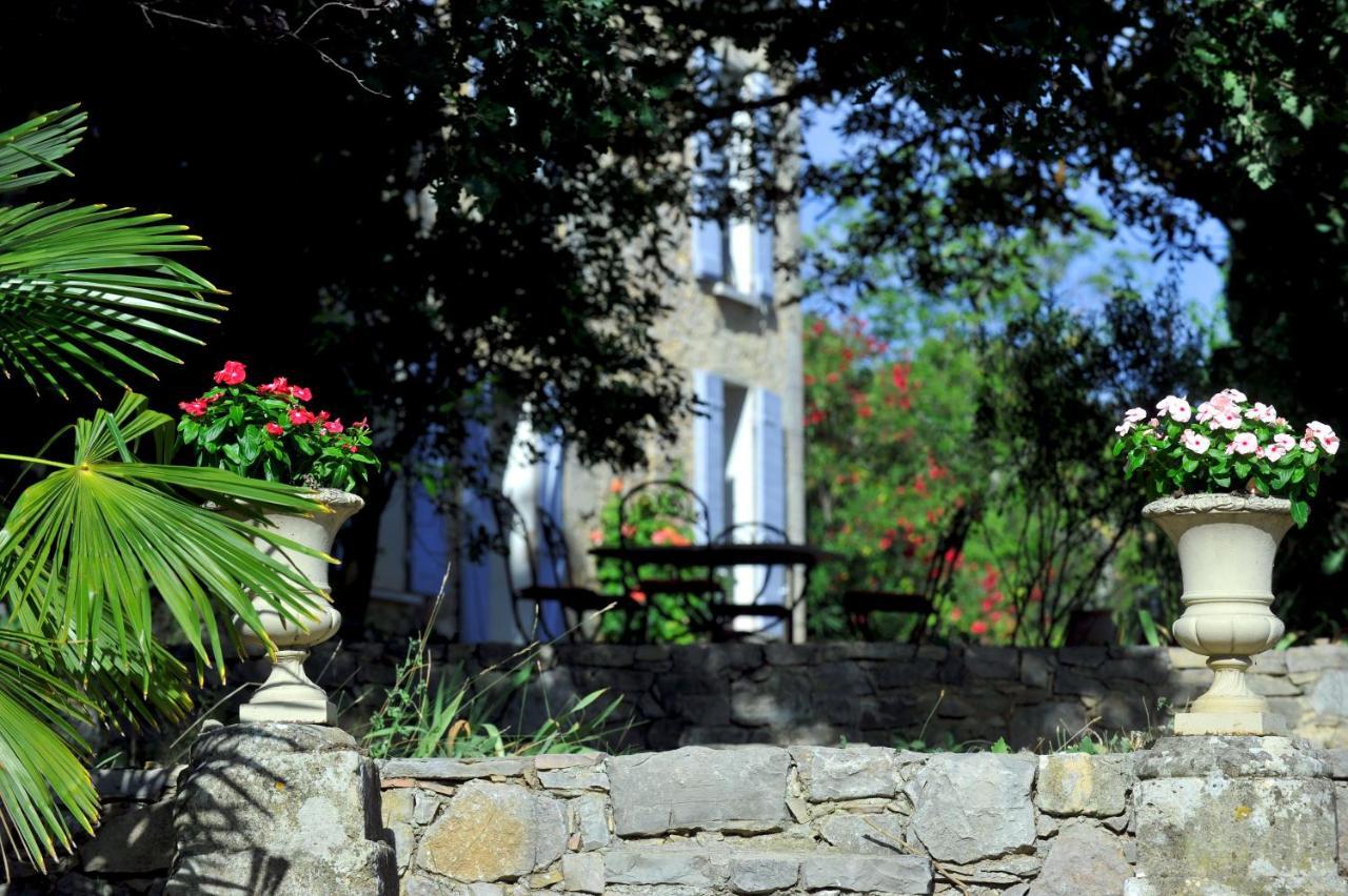 Château Saint-Esprit Acomodação com café da manhã Draguignan Exterior foto