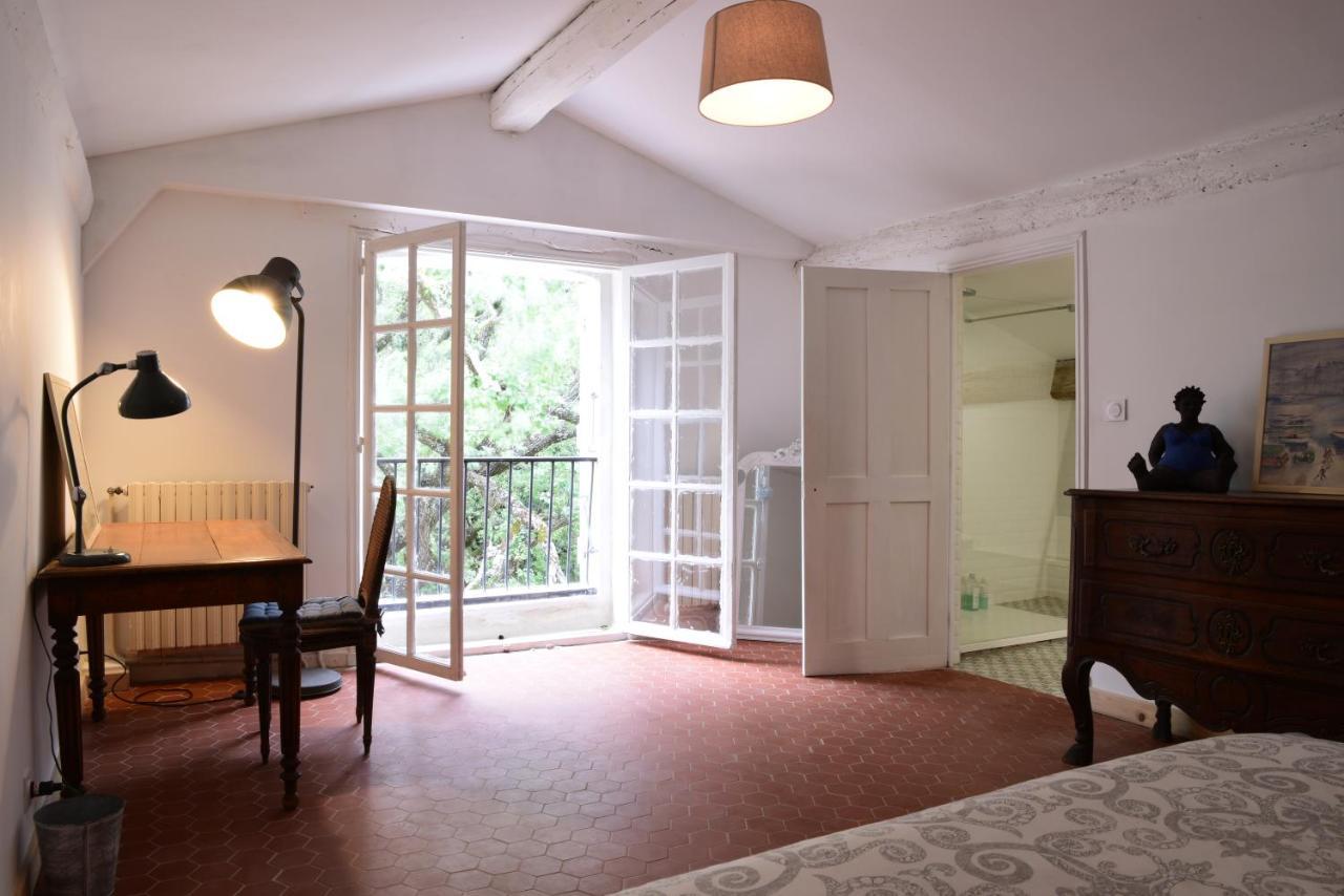 Château Saint-Esprit Acomodação com café da manhã Draguignan Exterior foto
